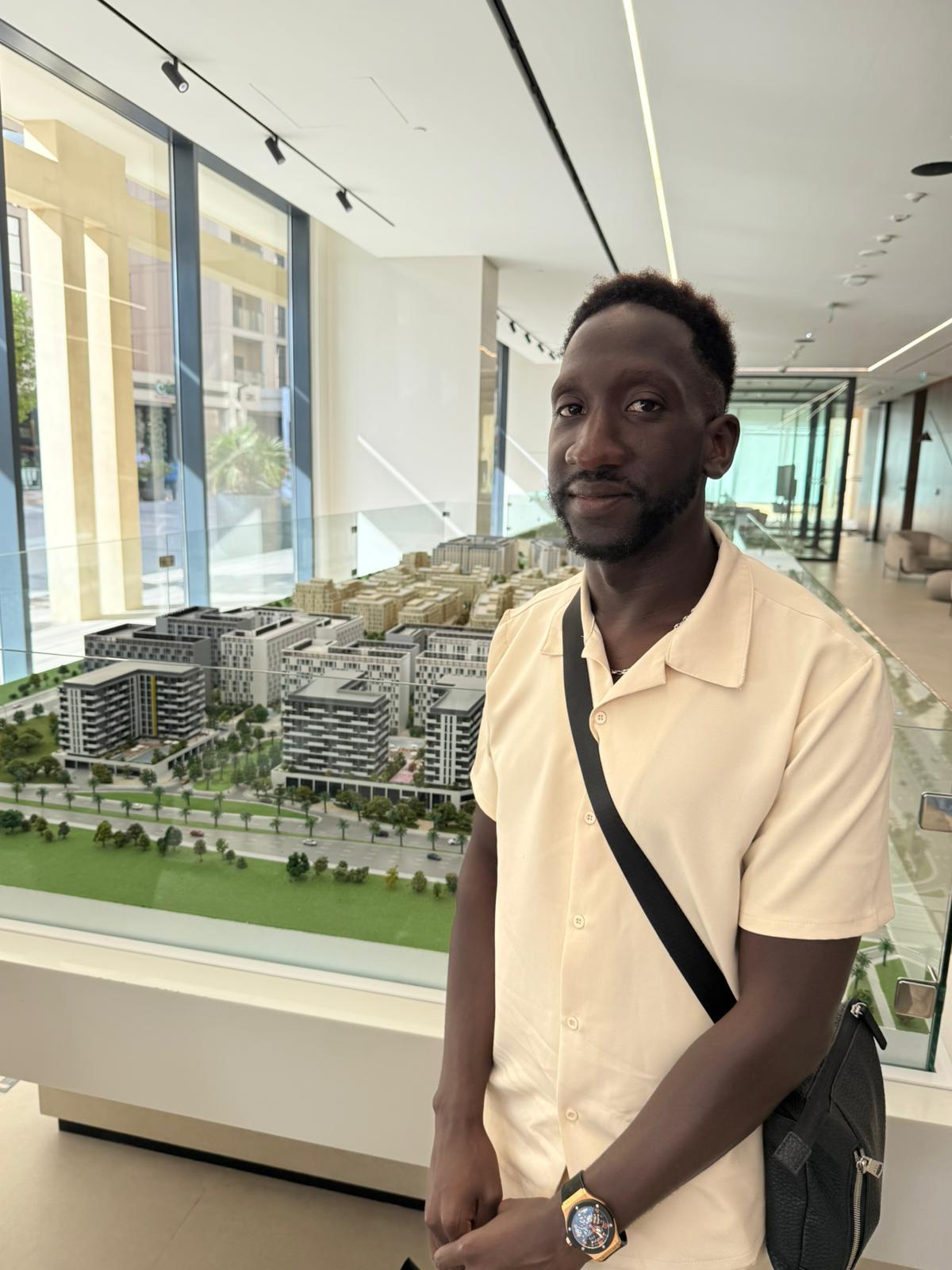 Visite d’un projet, maquette à l’appui